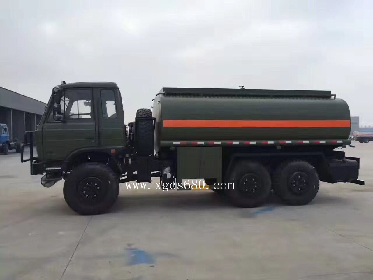 厦工楚胜油罐槽罐专用车厂家官网_移动加油站运油车_危险品液体运输车改装厂_铝合金液罐运输运油车价格_飞机加油越野油罐车_全地型四驱油罐加油车_殡葬殡仪车改装厂_混凝土搅拌水泥罐车_液化气运输罐车图片_厂家直销二手国三国四油罐车矿区专用大马力槽罐车 厦工楚胜油罐槽罐专用车厂家官网_移动加油站运油车_危险品液体运输车改装厂_铝合金液罐运输运油车价格_飞机加油越野油罐车_全地型四驱油罐加油车_殡葬殡仪车改装厂_混凝土搅拌水泥罐车_液化气运输罐车图片_厂家直销二手国三国四油罐车矿区专用大马力槽罐车